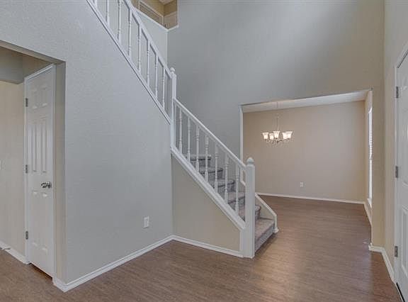 2nd image of 2105 Walden Pl