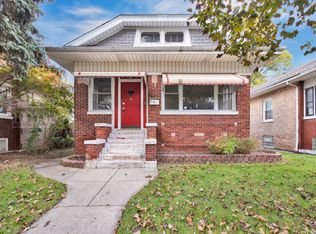 6425 33rd St, Berwyn, IL 60402