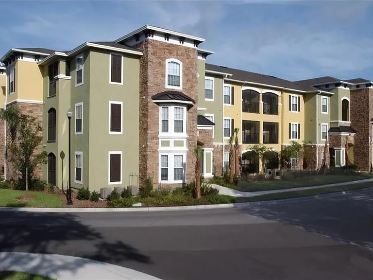 10211 Courtney Palms Blvd #304 — Photo 1