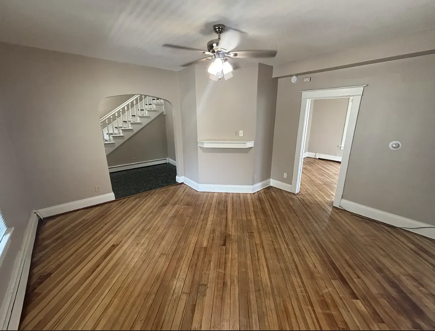 Available August 1st, 4 bedroom, 2 bathroom, Off Street Parking Included! — Photo 4