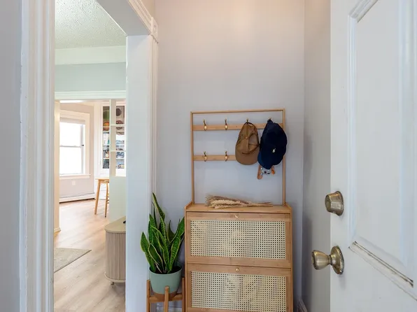 233 Bidwell Avenue image 2 of 16