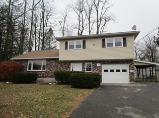 1722 Dorsett St, Schenectady, NY 12303