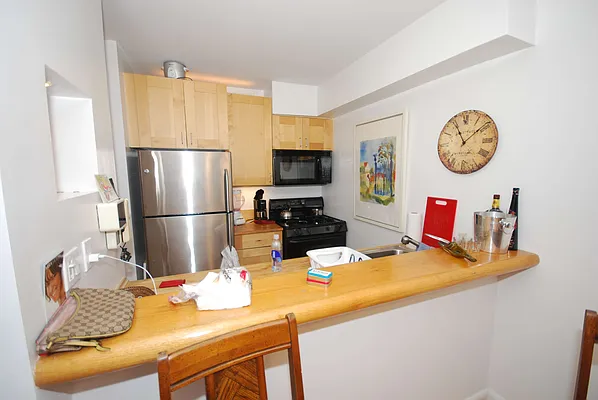Rented by Luxury Habitat | media 23