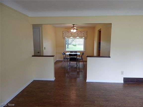 5th image of 18439 Meadow Ln
