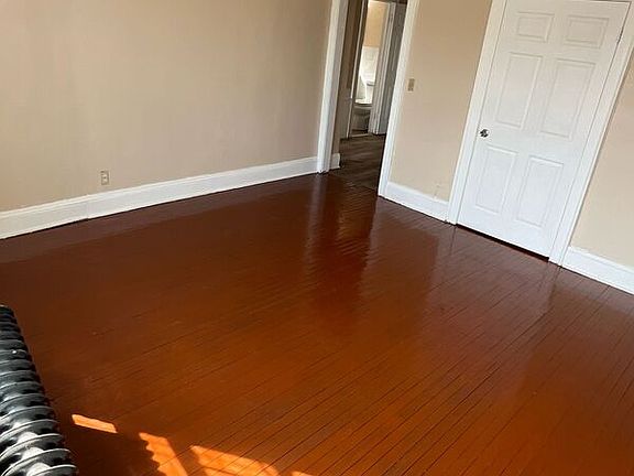 5th image of 1374 Boulevard Ct #302