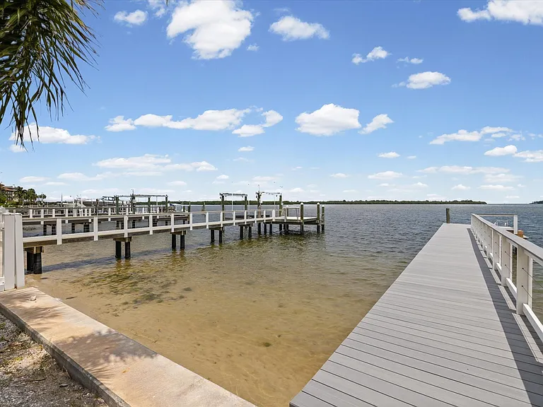 6323 Bayou Grande Blvd NE — Photo 48