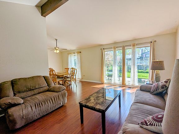 5th image of 3111 N Wilshire Ln