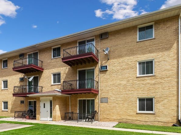 17760 Rosewood Dr APT 6