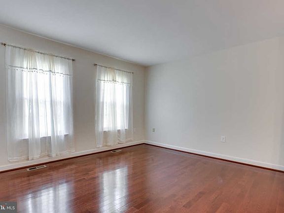 4th image of 41 Cherry Bend Ct