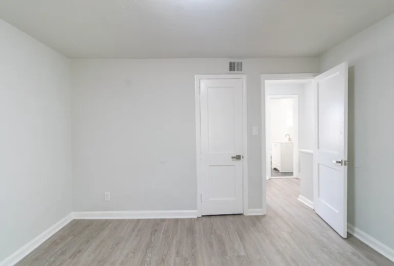 120 Yorke St #7 — Photo 1