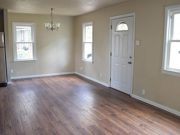 3rd image of 6612 Villa Ave