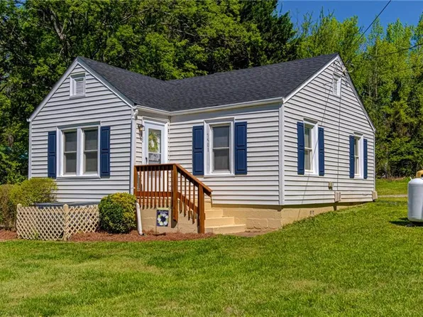 7501 Shallowford Rd, Lewisville, NC 27023