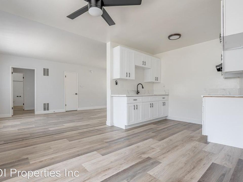 1st image of 4515 August St #4