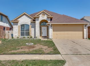 2612 Forest Creek Dr, Fort Worth, TX 76123
