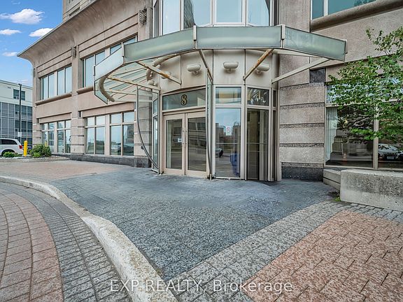 2nd image of 8 Lee Centre Dr N #1016