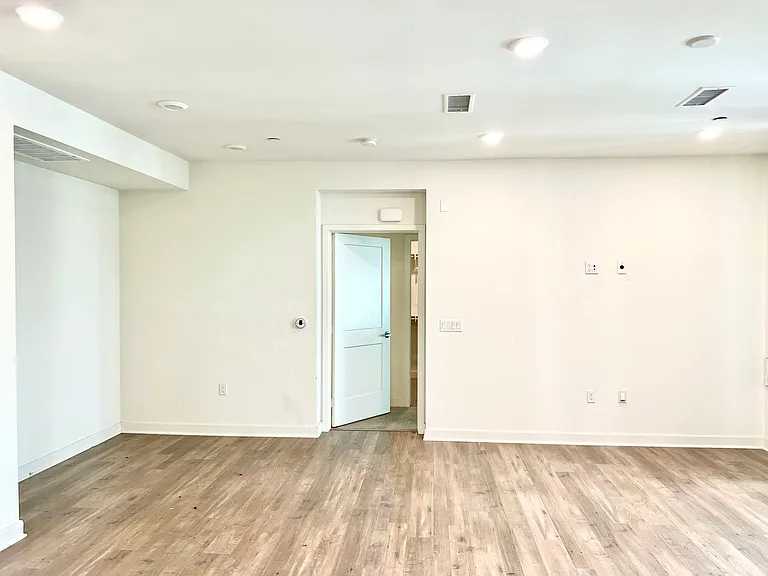 2316 Nolita — Photo 10