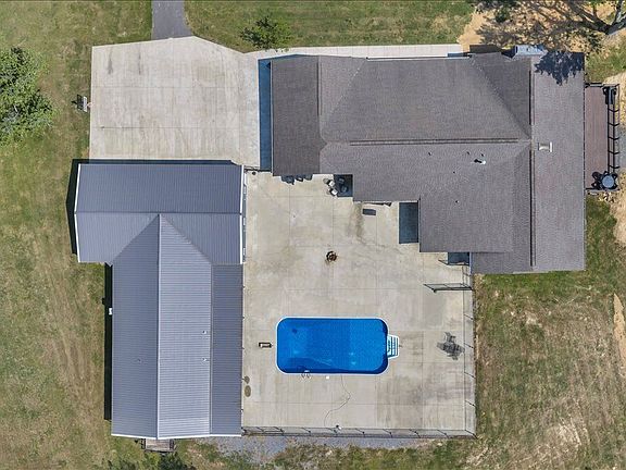 4th image of 1602 Westwind Dr NW