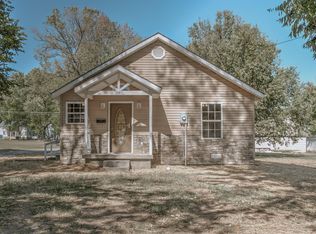 733 Water St, Carthage, MO 64836