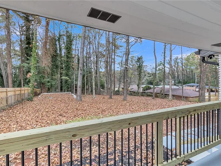 3296 Columbia Woods Dr — Photo 45