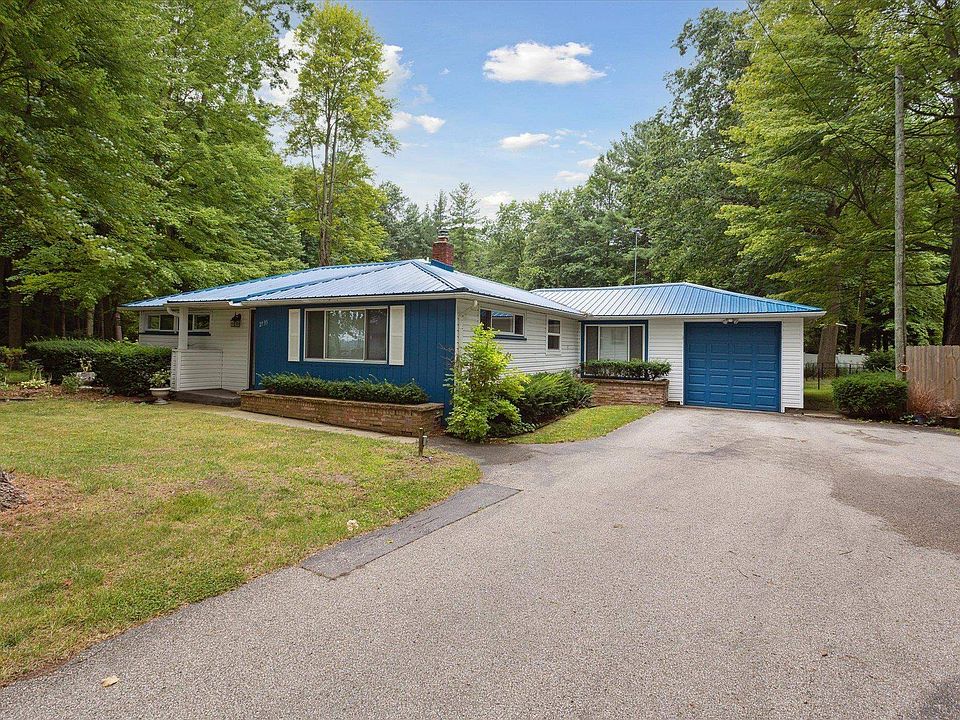 1st image of 2735 N Peterson Dr