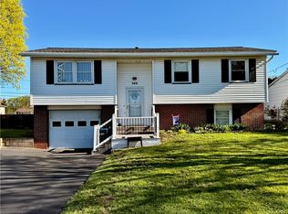 340 Fielding Rd, Rochester, NY 14626