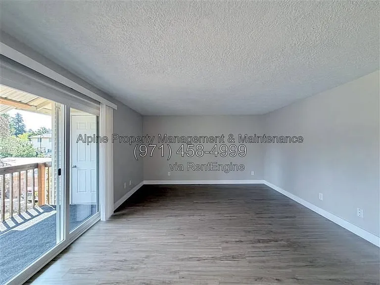 13062 SE Powell Blvd #5 — Photo 11