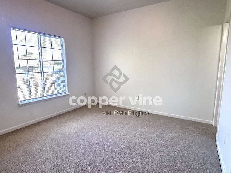 1740 W 53rd Dr #5 — Photo 10