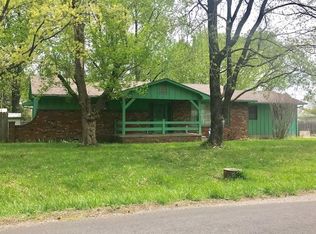 200 N Western Ave, Girard, KS 66743