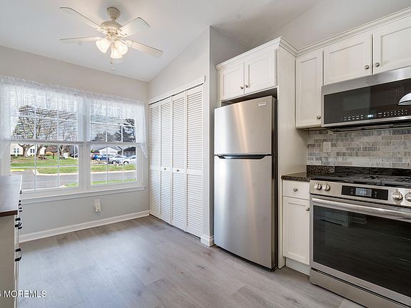 4th image of 56 Privet Place
