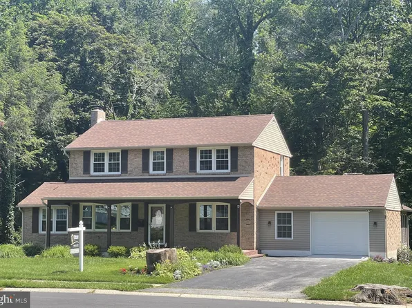 1221 Lakewood Dr, Wilmington, DE 19803