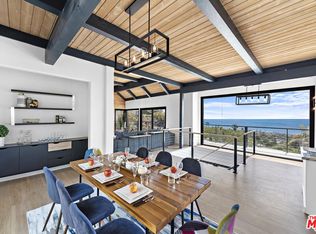 866 Coast View Dr, Laguna Beach, CA 92651