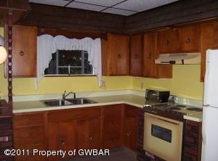 30 Oxford St, Hanover Township, PA 18706