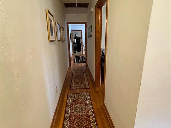 4th image of 12 Pendleton St