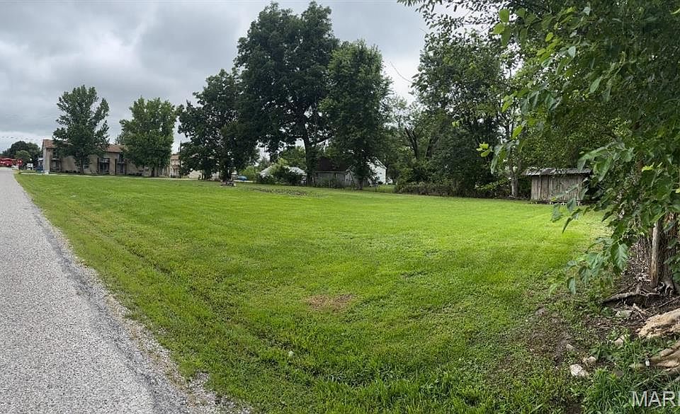 1st image of 245 Sterling Dr