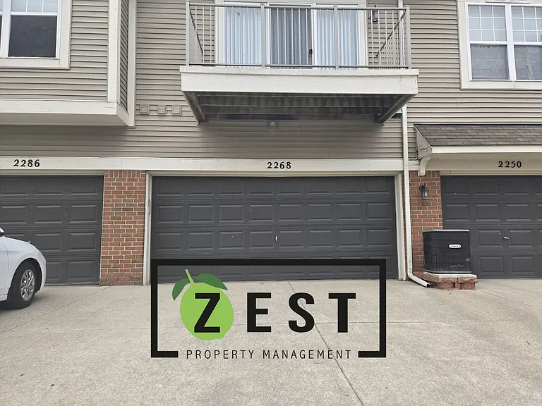 2268 Arcadia Dr — Photo 16