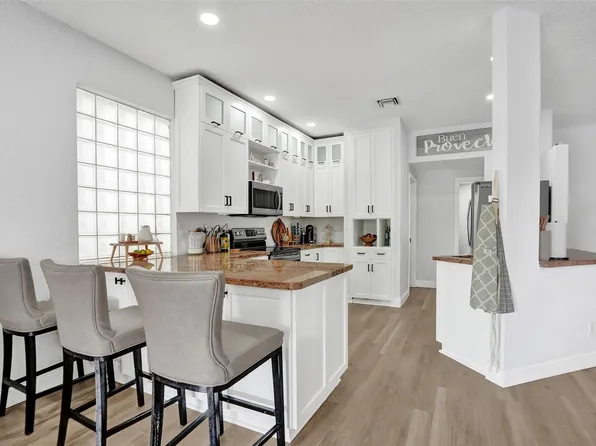 9814 NW 1st Manor, Coral Springs, FL 33071