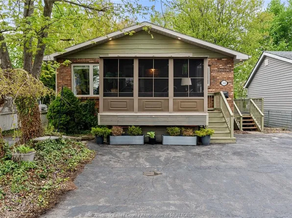145 Langtry St, Essex, ON N8M 1H1
