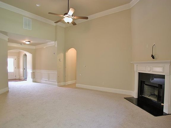 4th image of 35 Greencove Ct