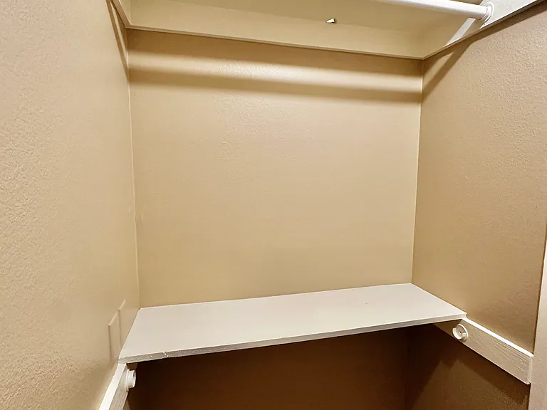 walk in closet