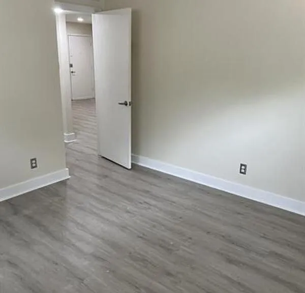 1253 Church St #5 — Photo 2