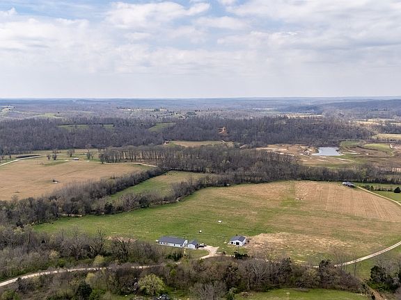 2nd image of 125 Ashland Rd