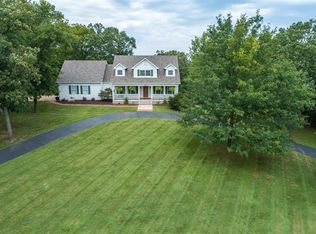 325 Glenwood Dr, Hillsboro, MO 63050