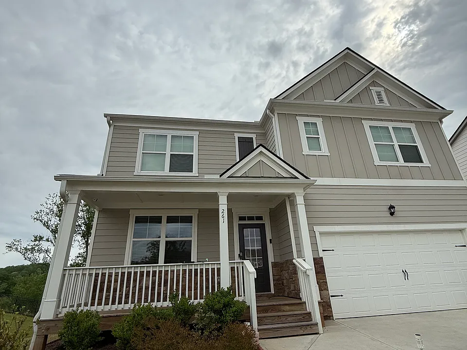 261 Berkeley Trce