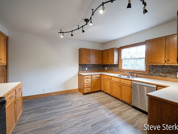 5th image of 125 E Main Ave #2