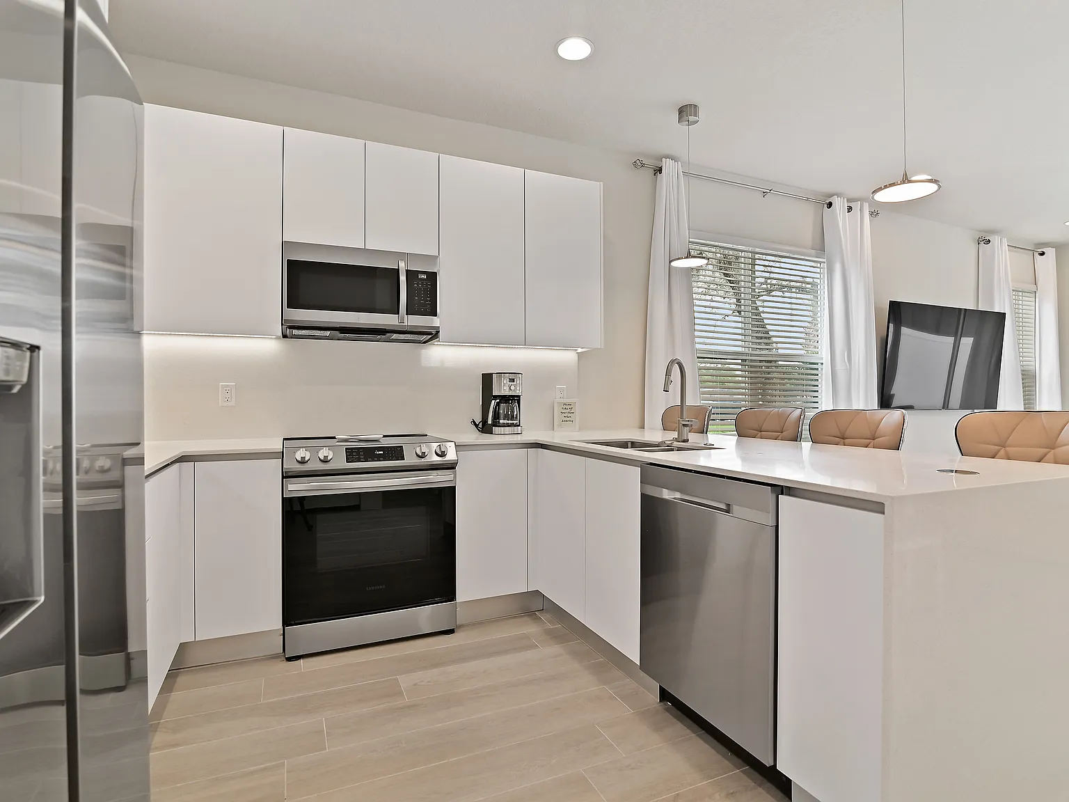 17130 Blessing Dr — Photo 3