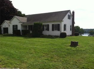14 Pleasant St, Newcastle, ME 04553