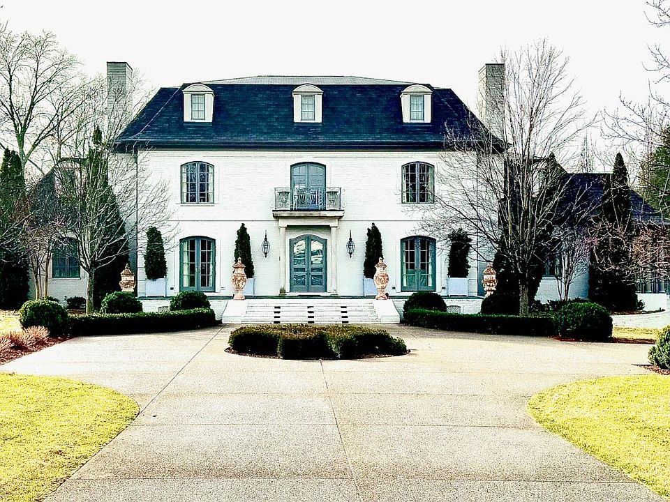 1st image of 1715 Riverview Dr