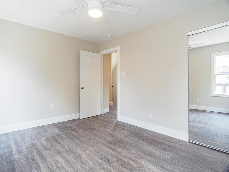 207 Ford St #2 — Photo 4