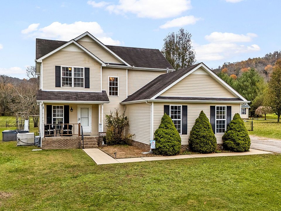 1st image of 235 Valley Dr