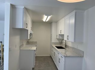 7039 Remmet Ave, Canoga Park, CA 91303